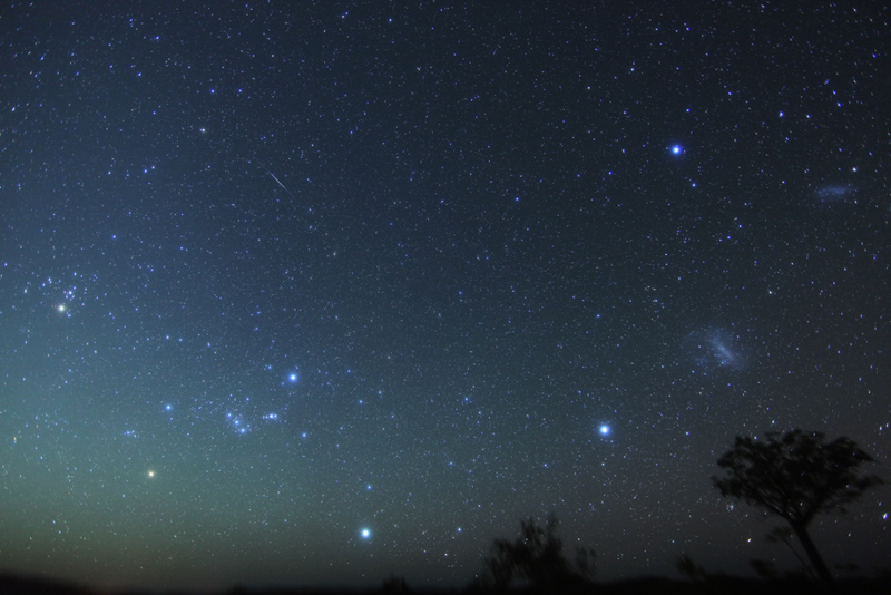 夜明け前の東の空